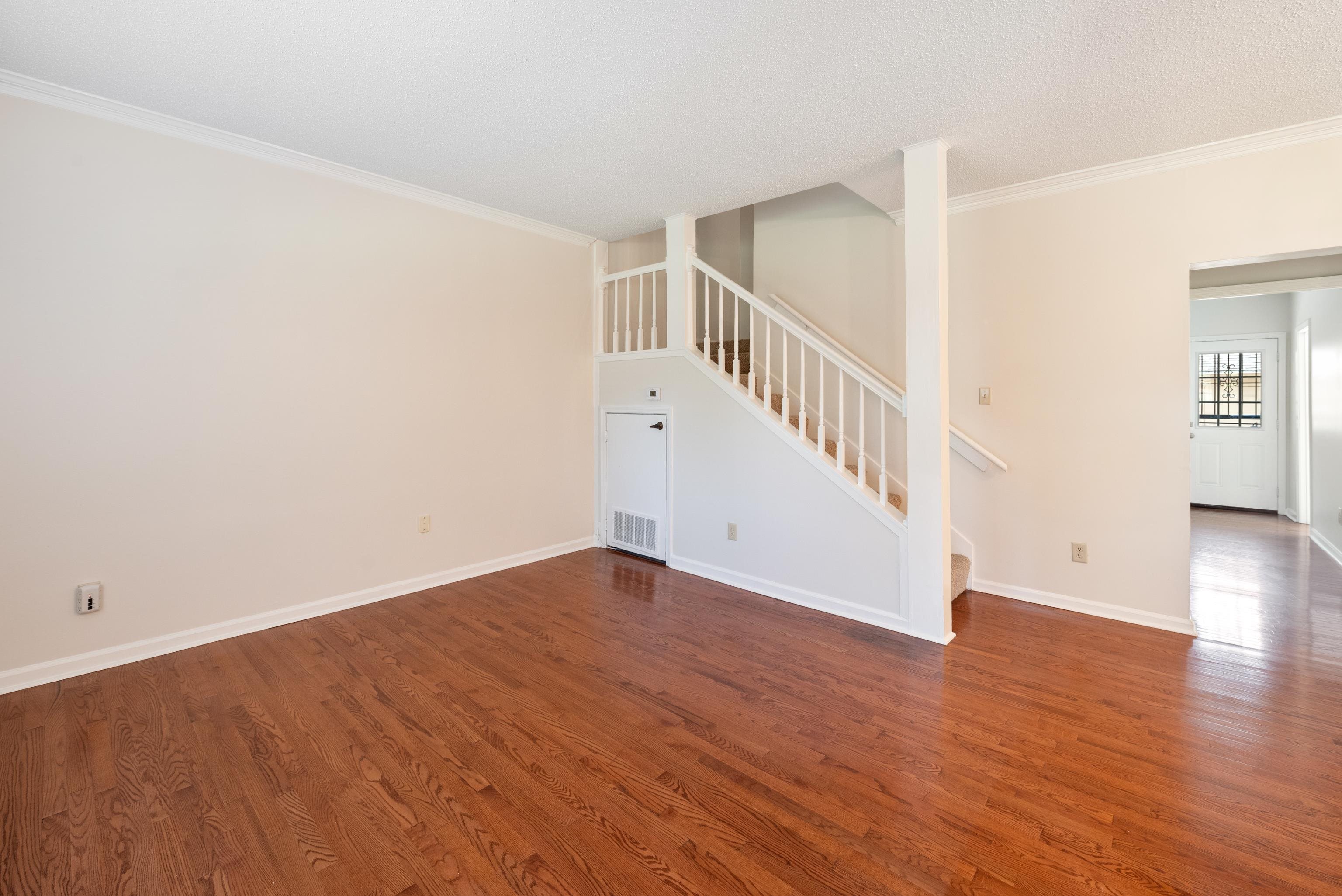 8188 DANFORTH LN