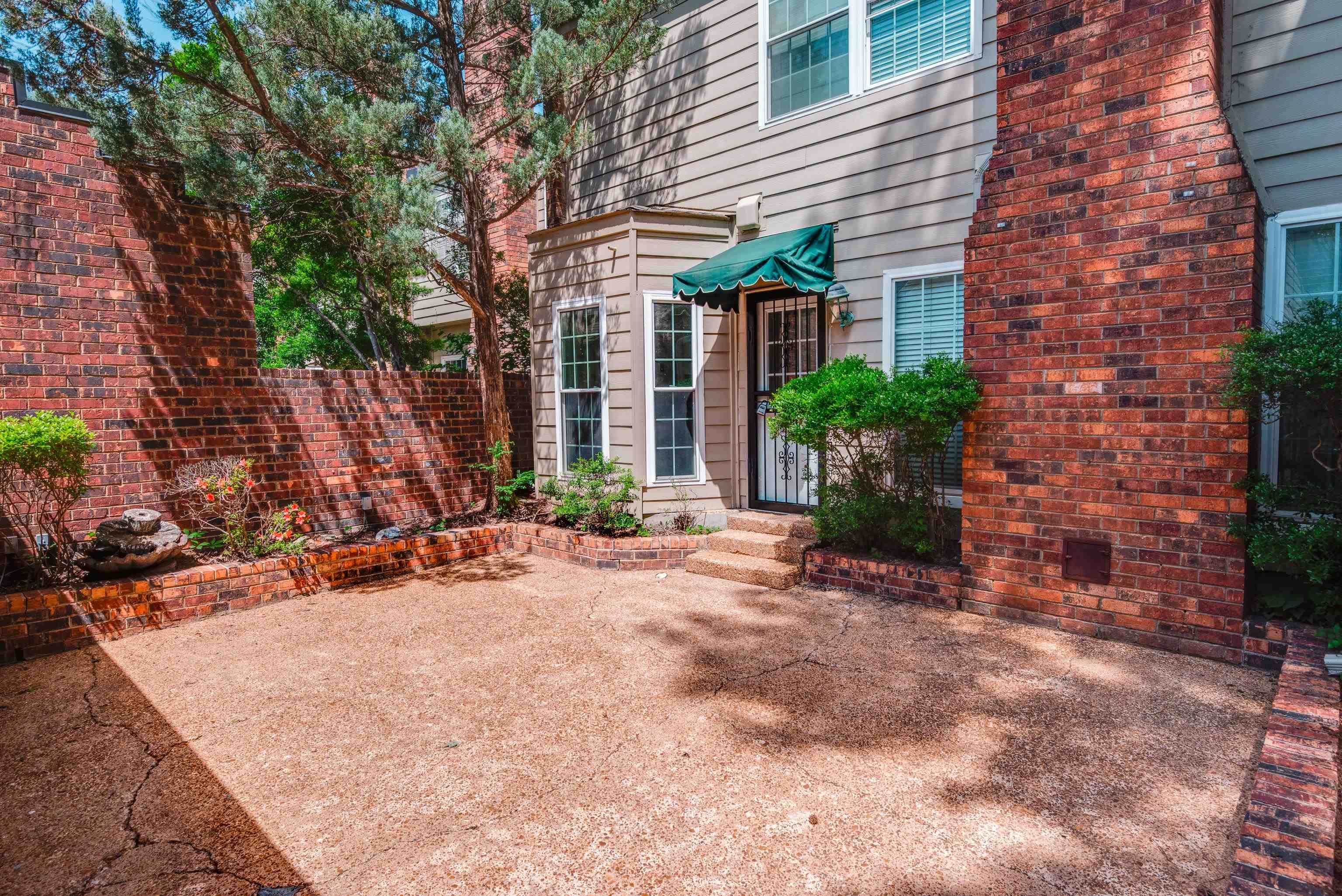 8188 DANFORTH LN