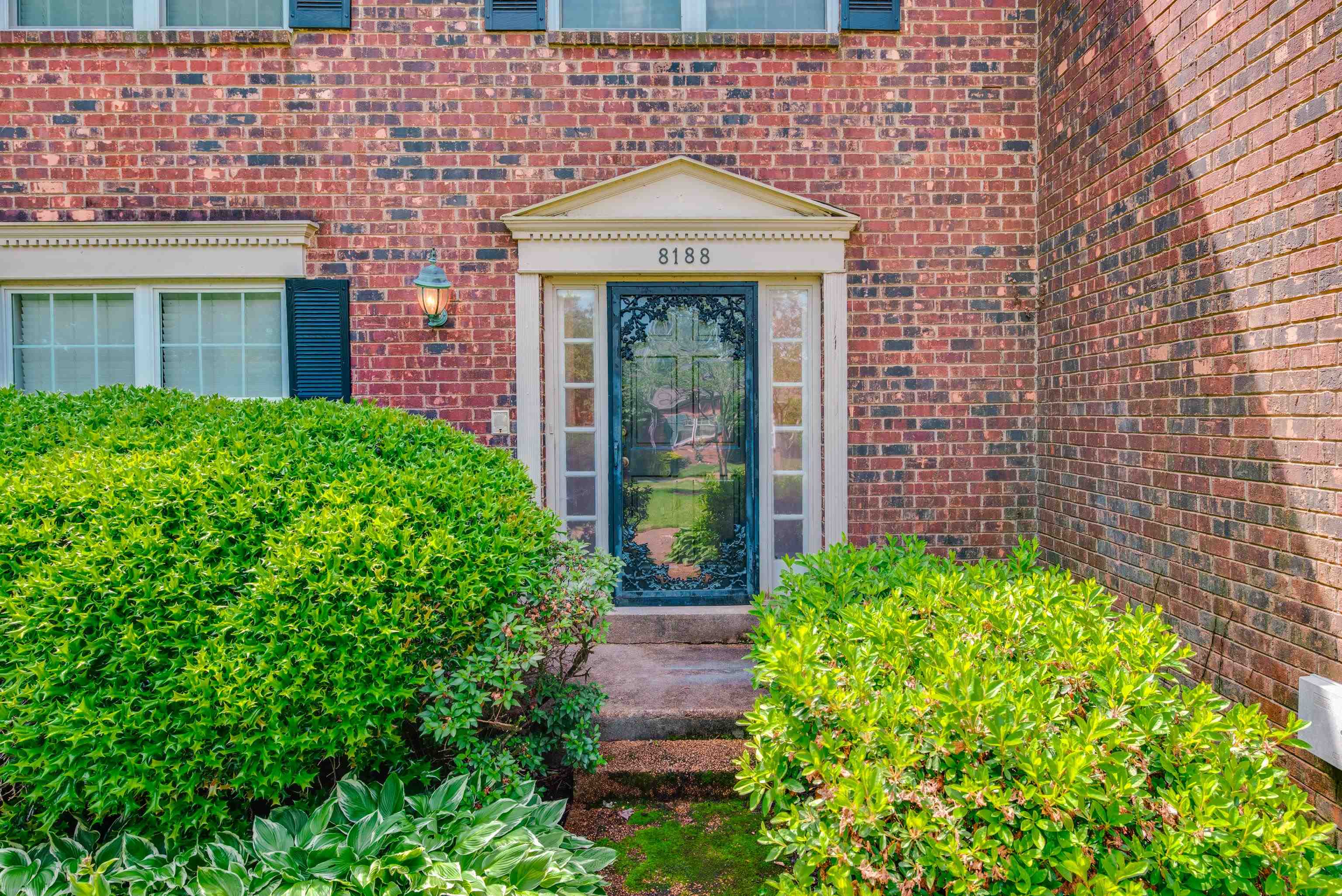 8188 DANFORTH LN