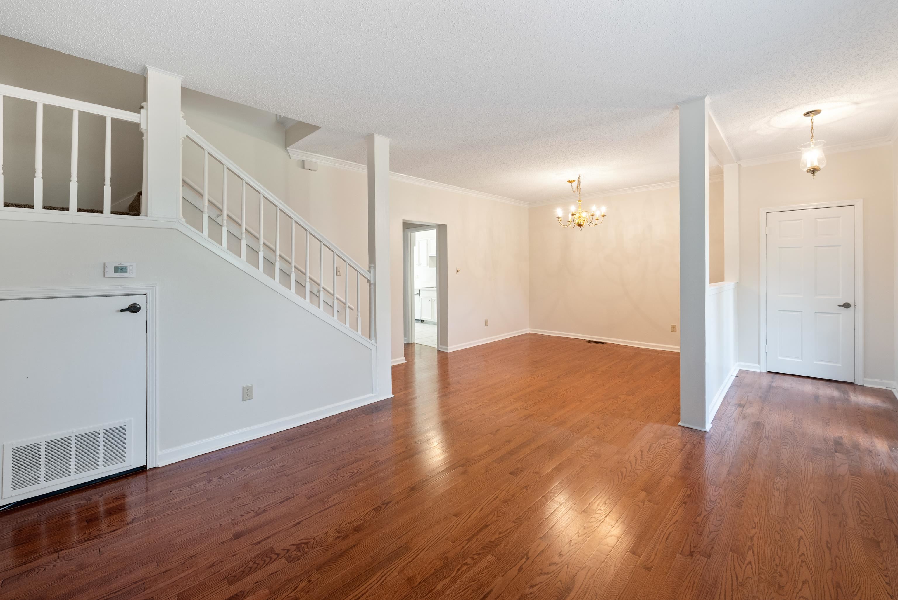 8188 DANFORTH LN