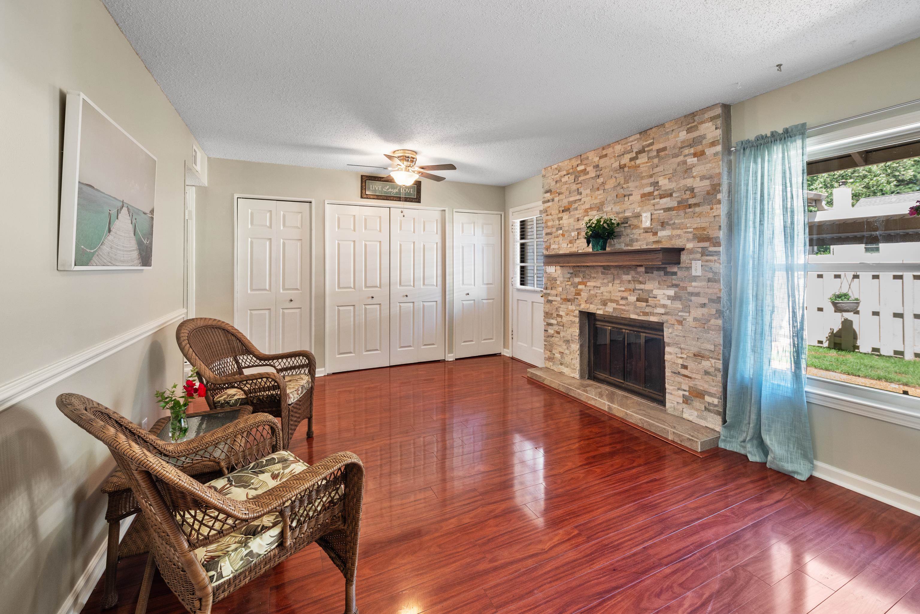 1937 RHINELAND DR Unit: 34