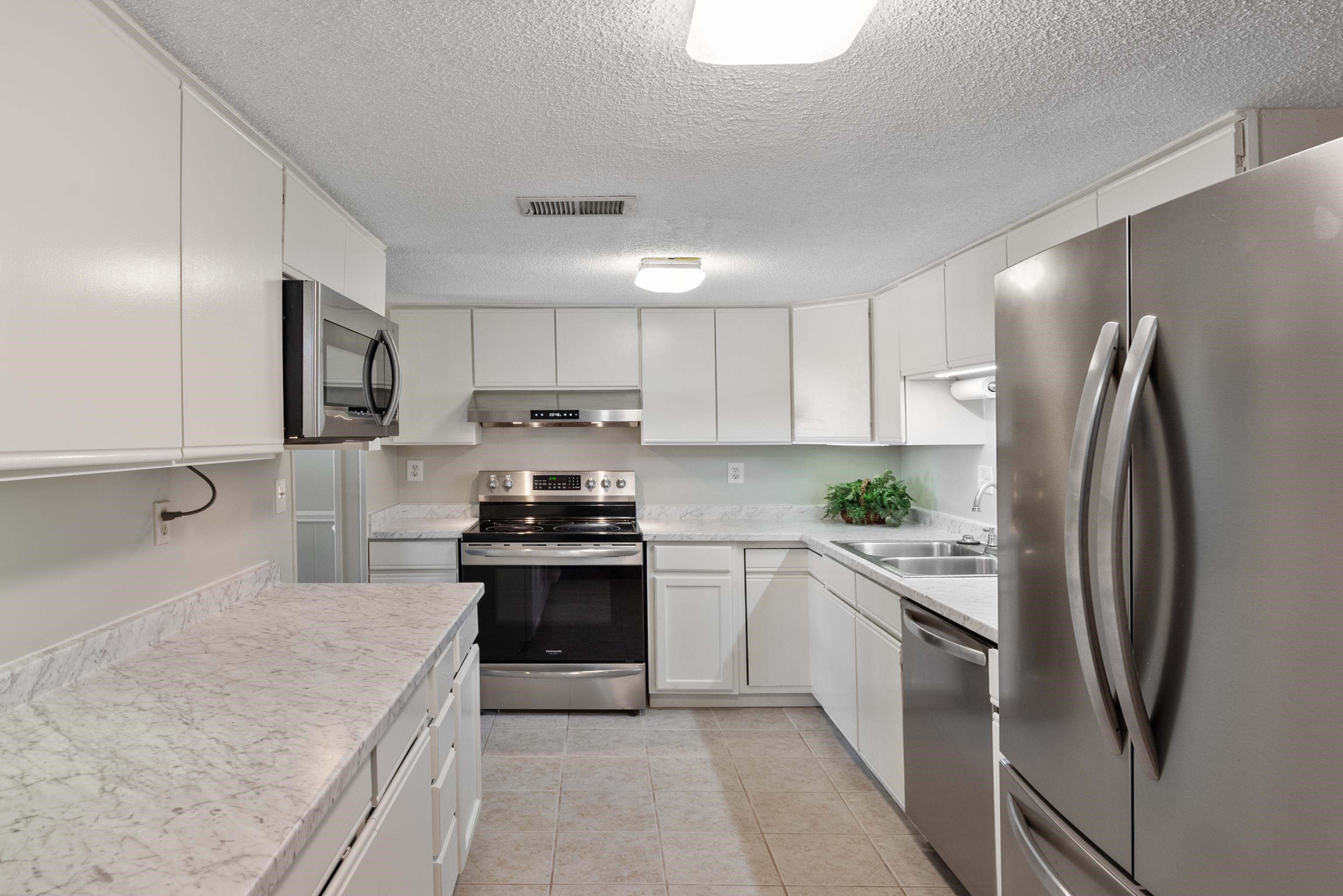 1937 RHINELAND DR Unit: 34