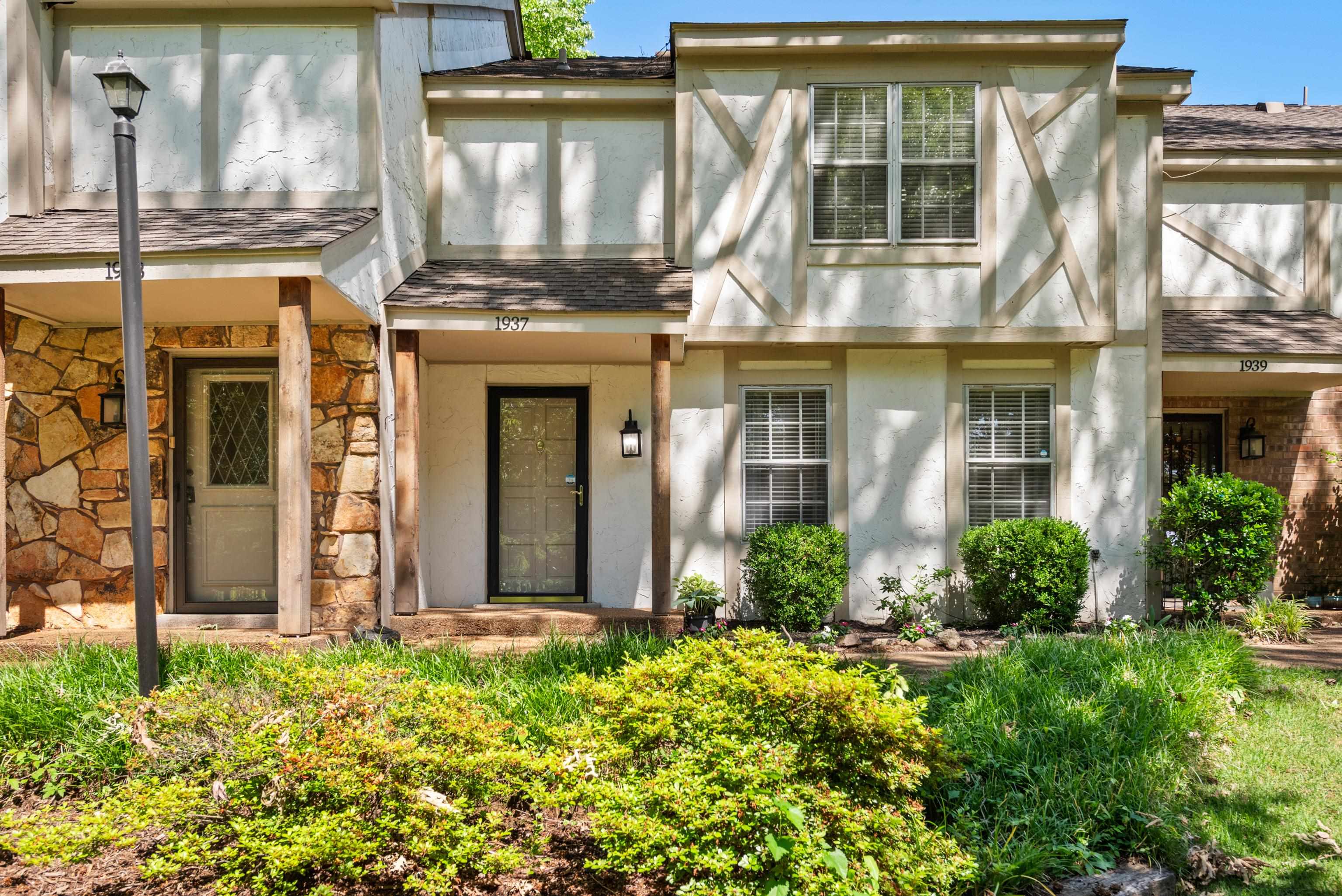 1937 RHINELAND DR Unit: 34