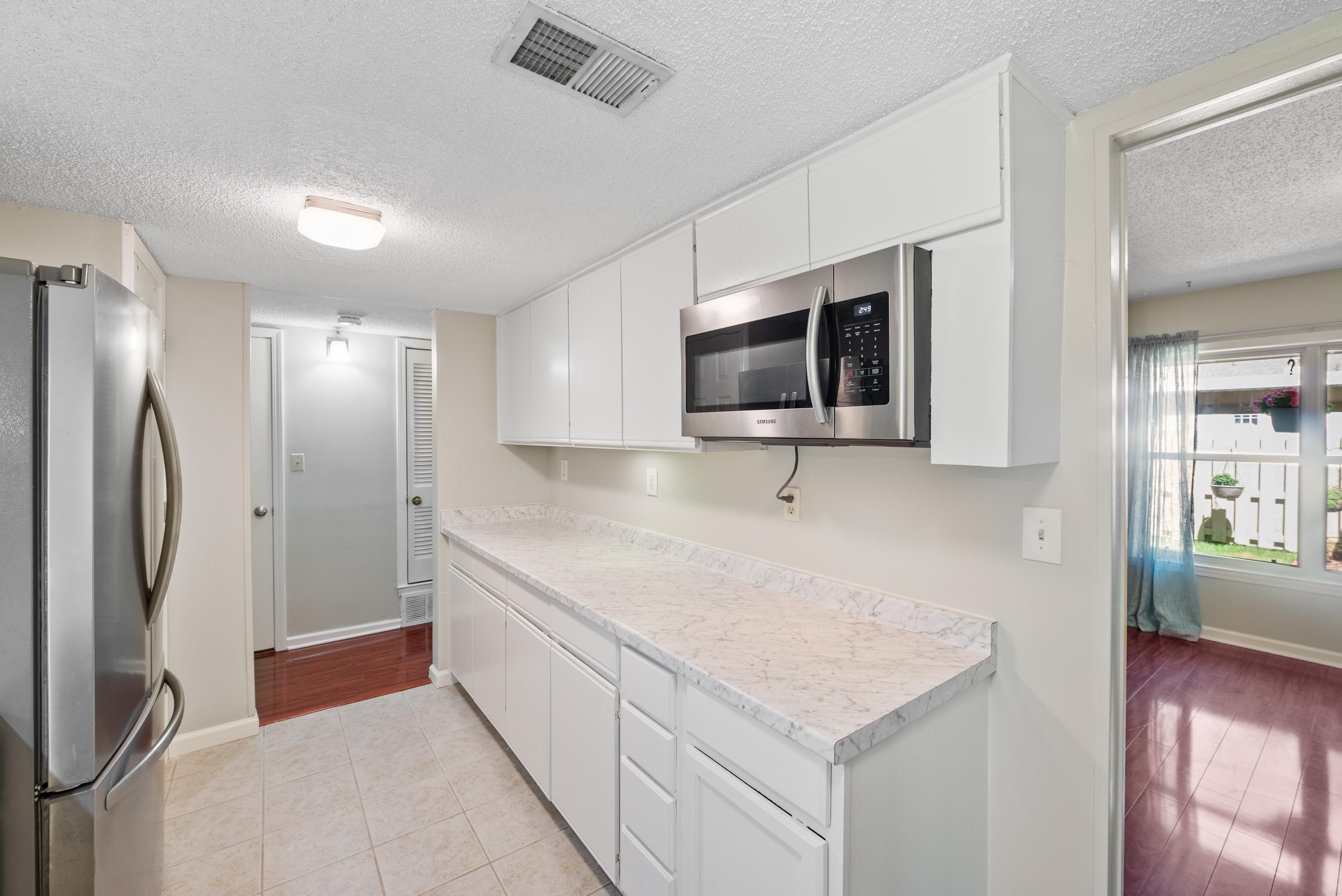 1937 RHINELAND DR Unit: 34