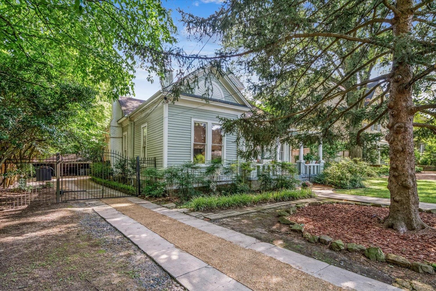 1785 GLENWOOD PL