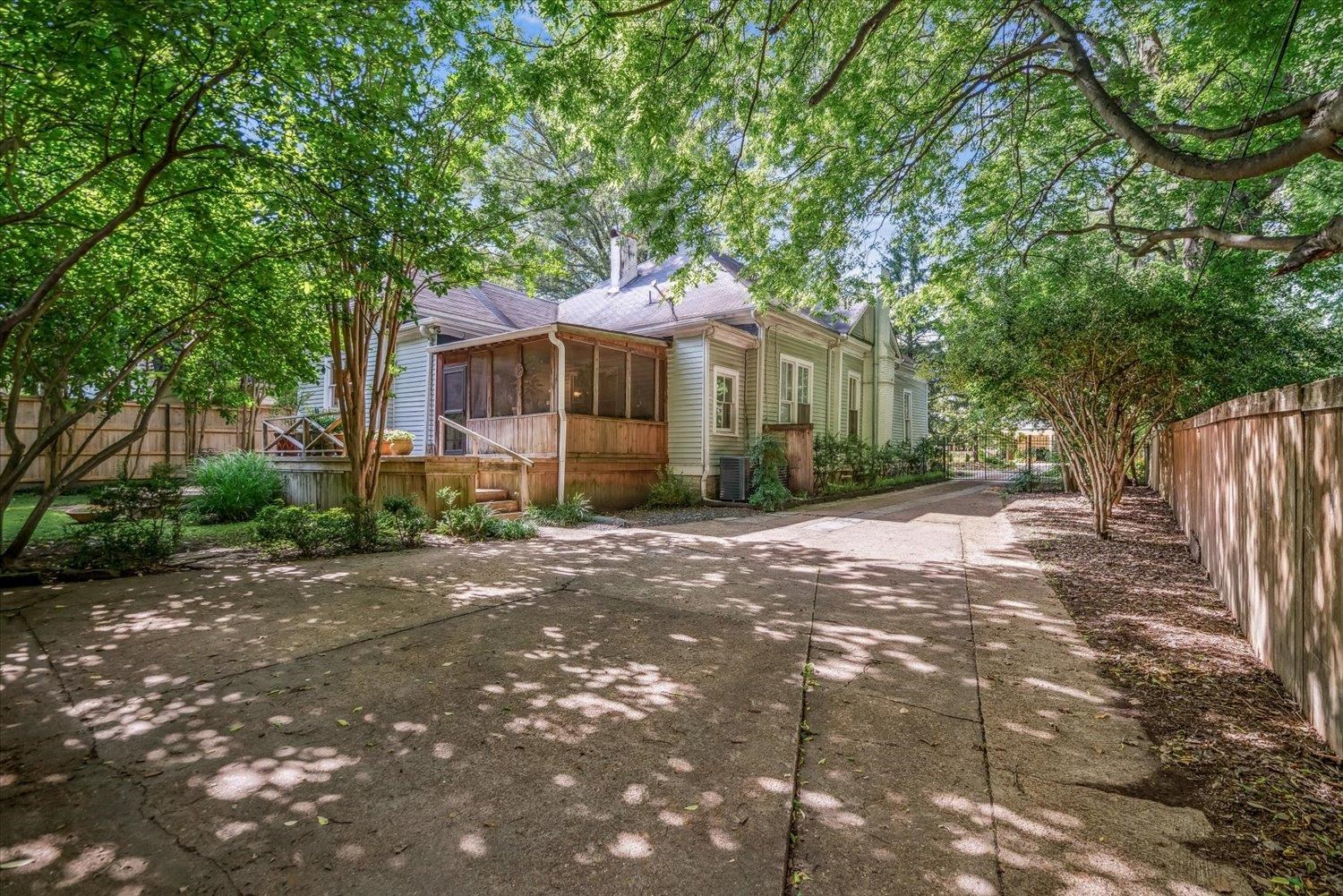 1785 GLENWOOD PL
