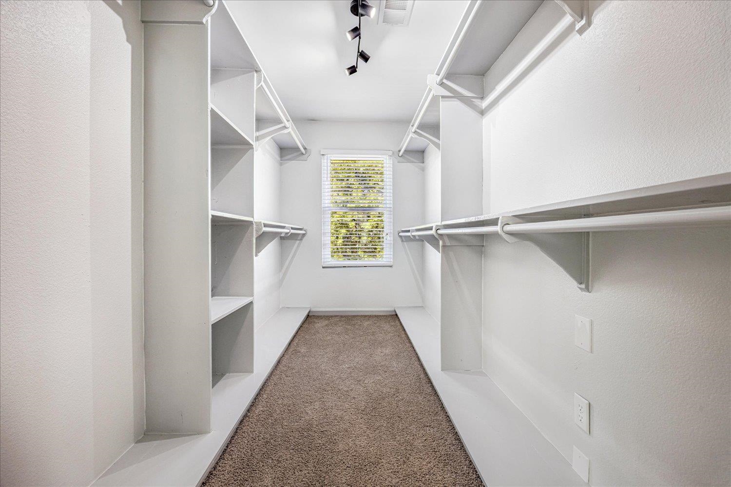 10021 BRANLEY OAK DR