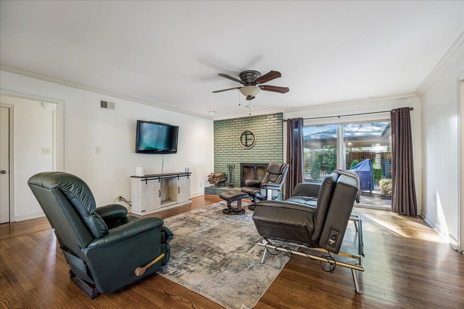 5323 DEE RD