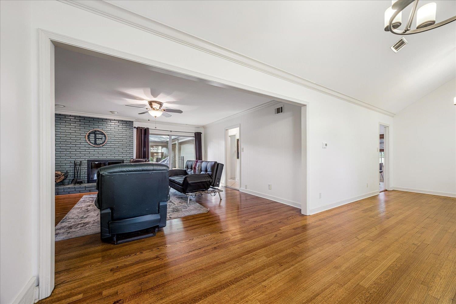 5323 DEE RD