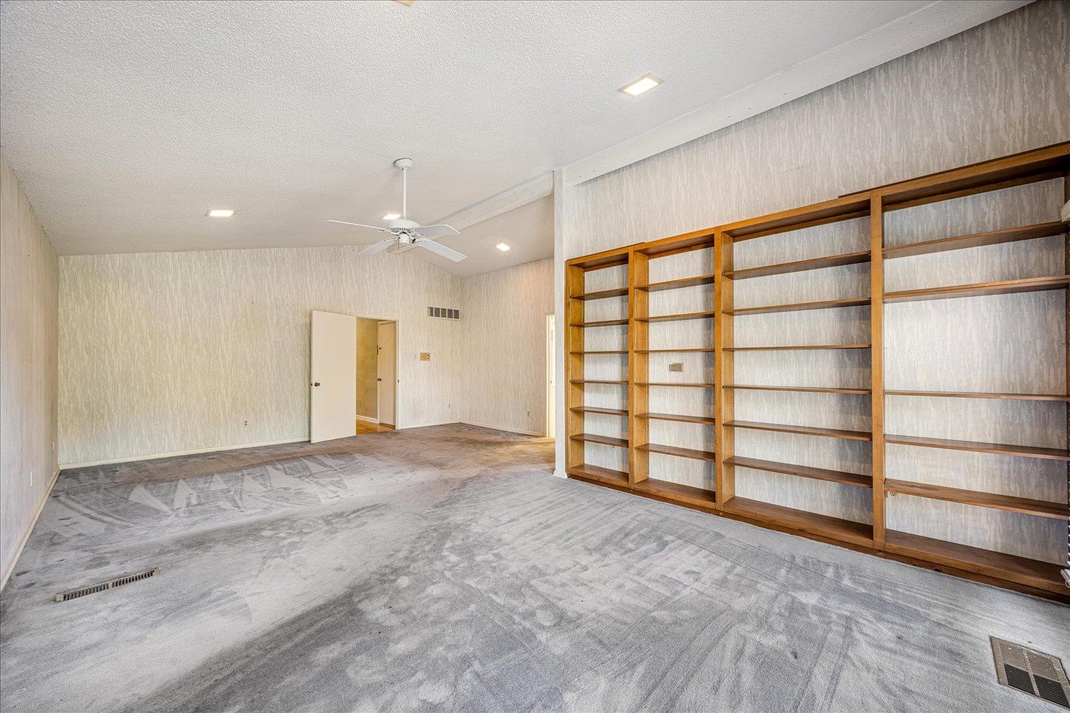 321 SHADY WOODS CV