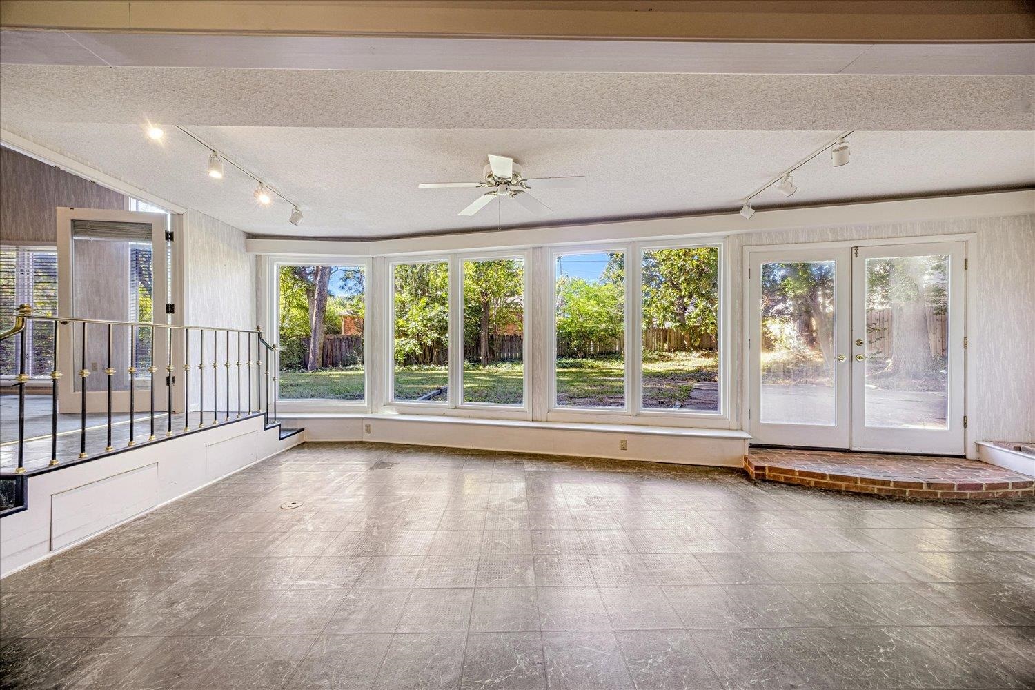 321 SHADY WOODS CV