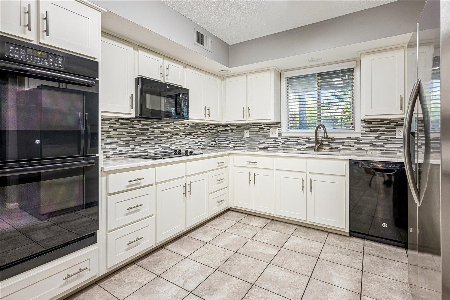 321 SHADY WOODS CV