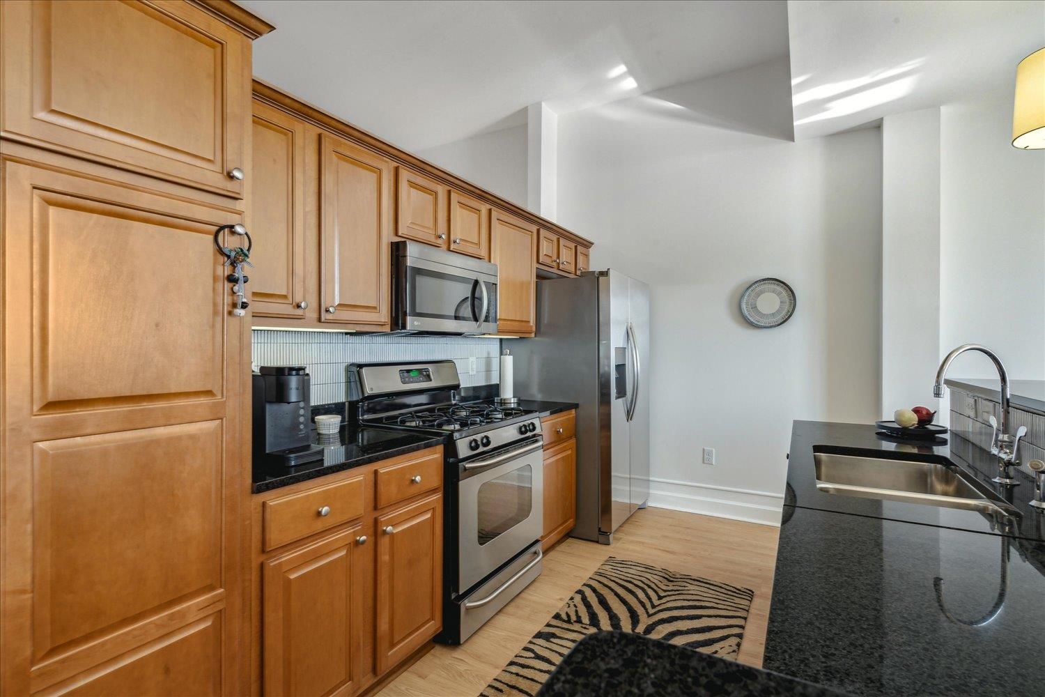 648 S RIVERSIDE DR Unit: 411