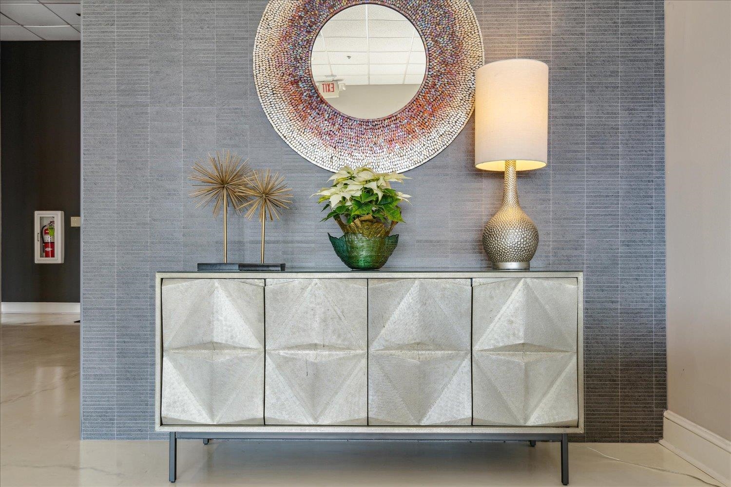 648 S RIVERSIDE DR Unit: 411