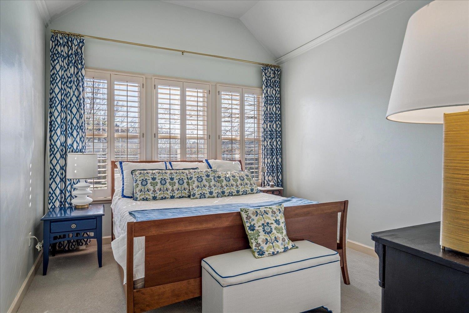 855 HARBOR ISLE CIR W