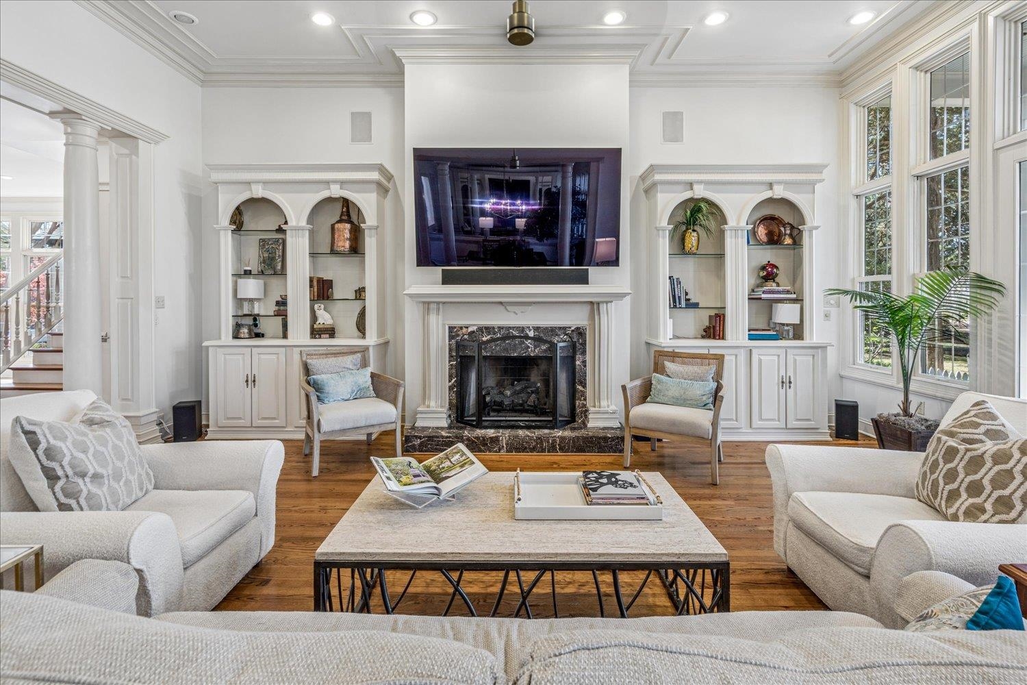 855 HARBOR ISLE CIR W