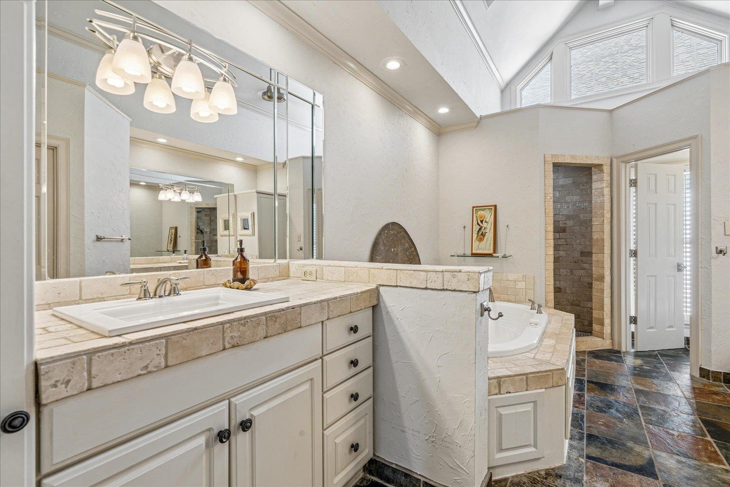 855 HARBOR ISLE CIR W