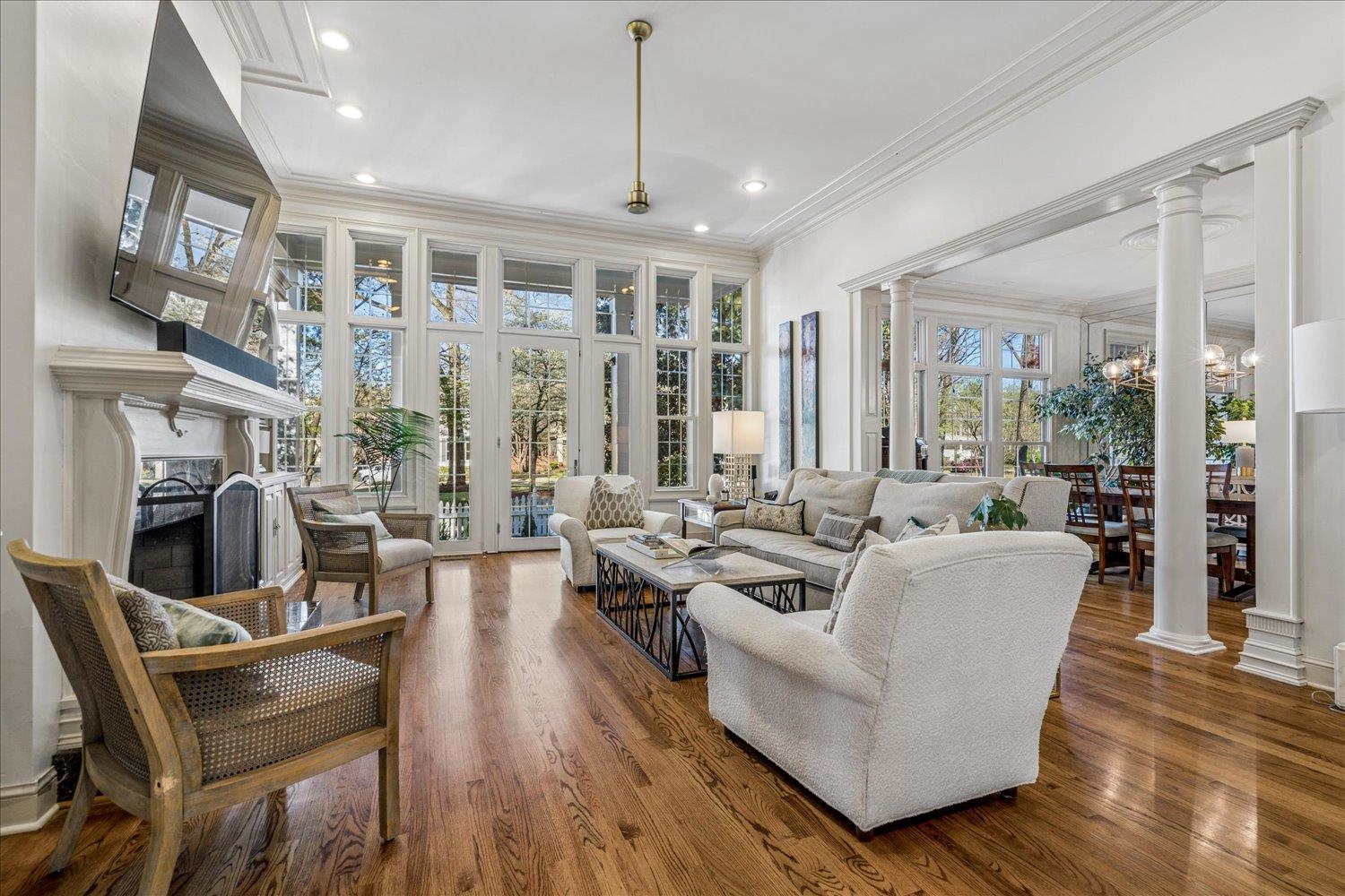 855 HARBOR ISLE CIR W