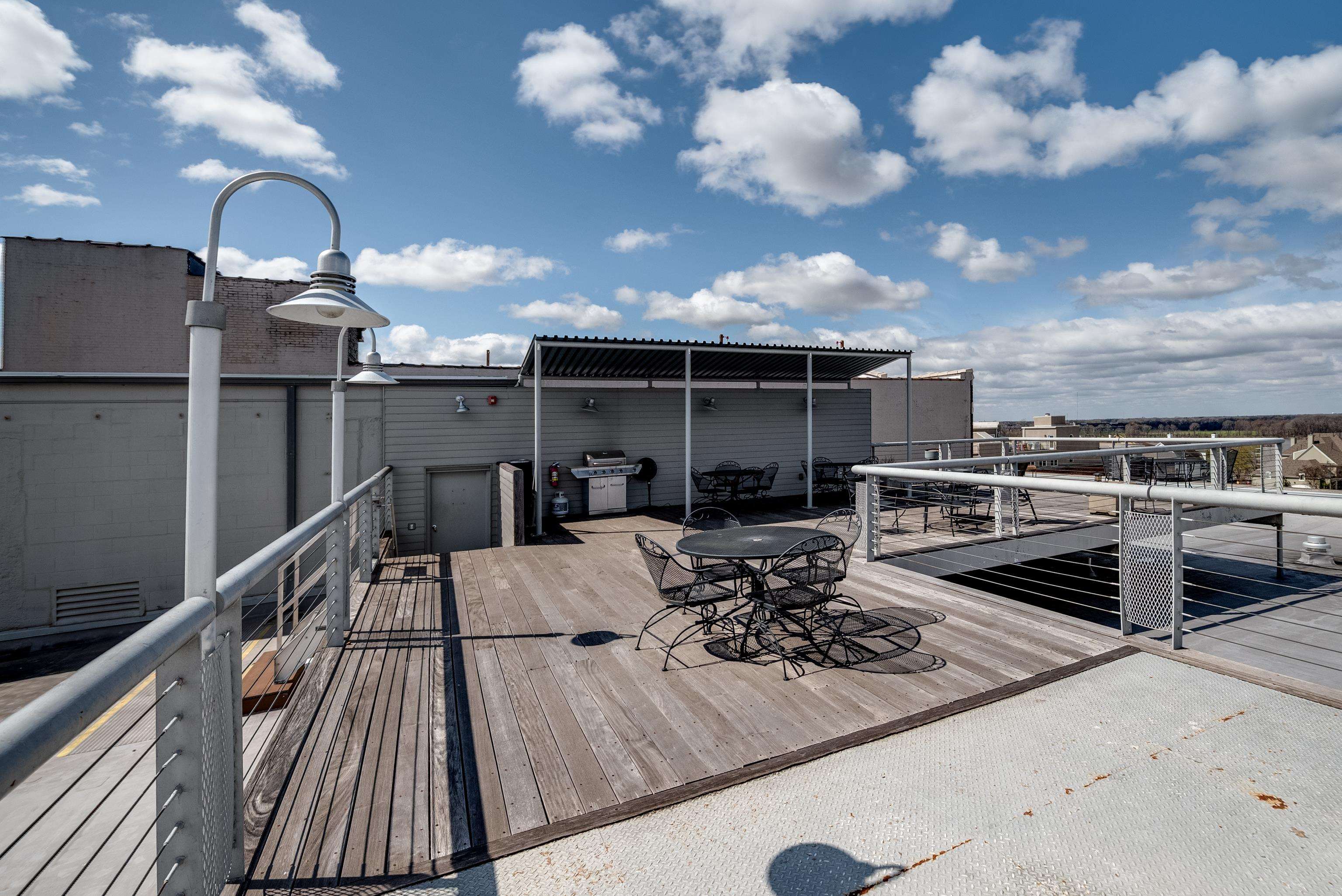 408 S FRONT ST Unit: 301