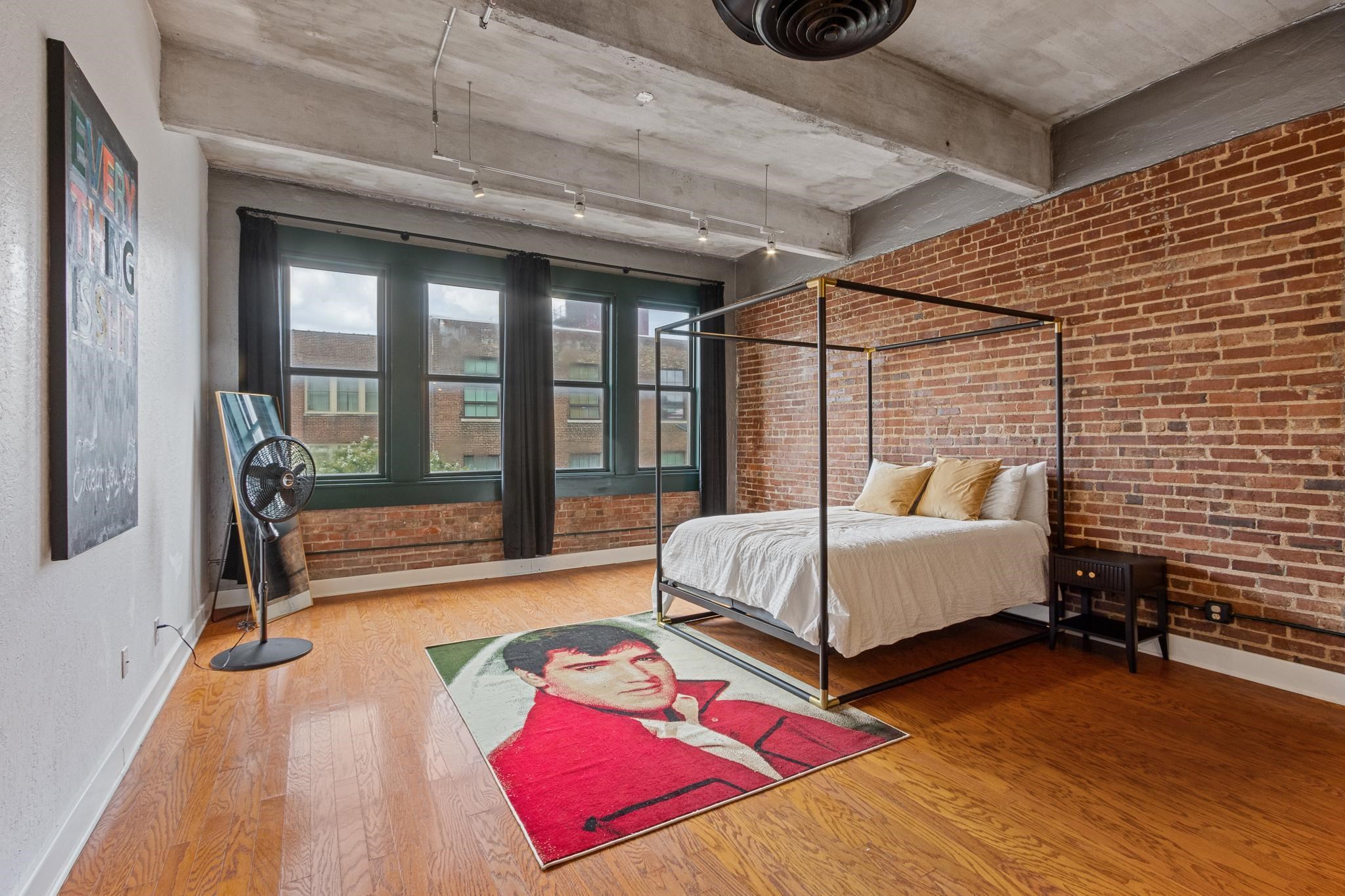 408 S FRONT ST Unit: 301