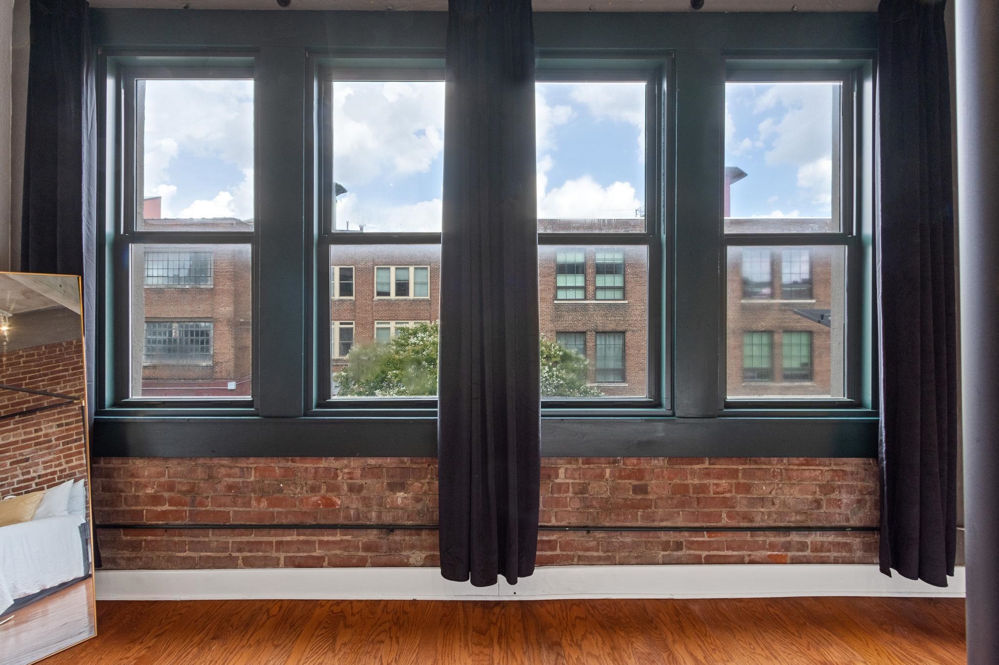 408 S FRONT ST Unit: 301