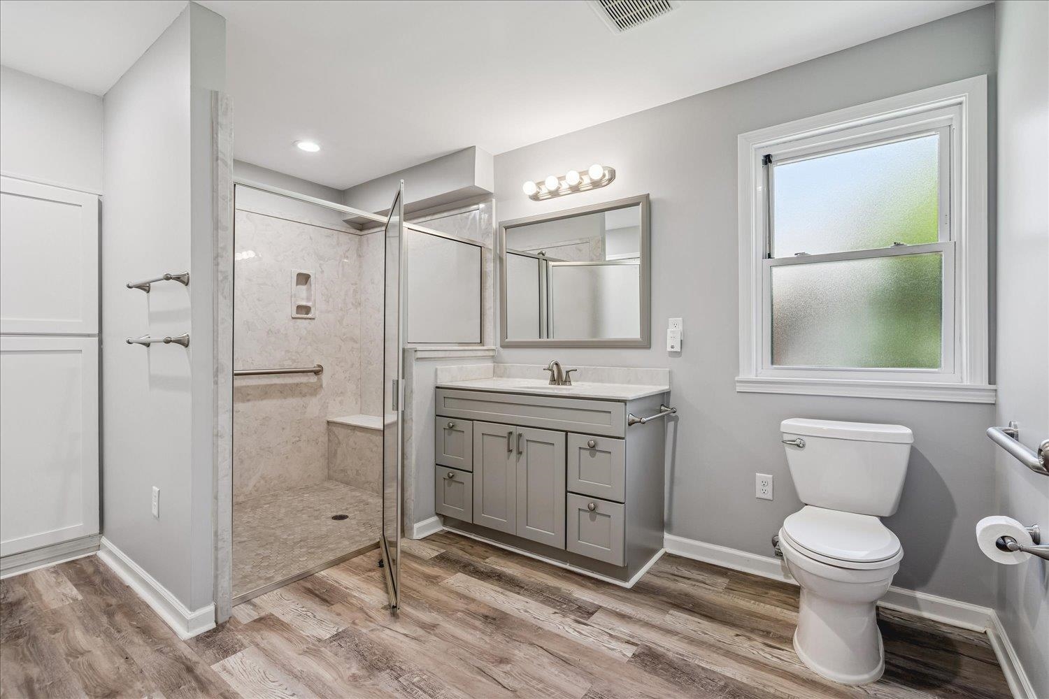 293 CECILIA DR