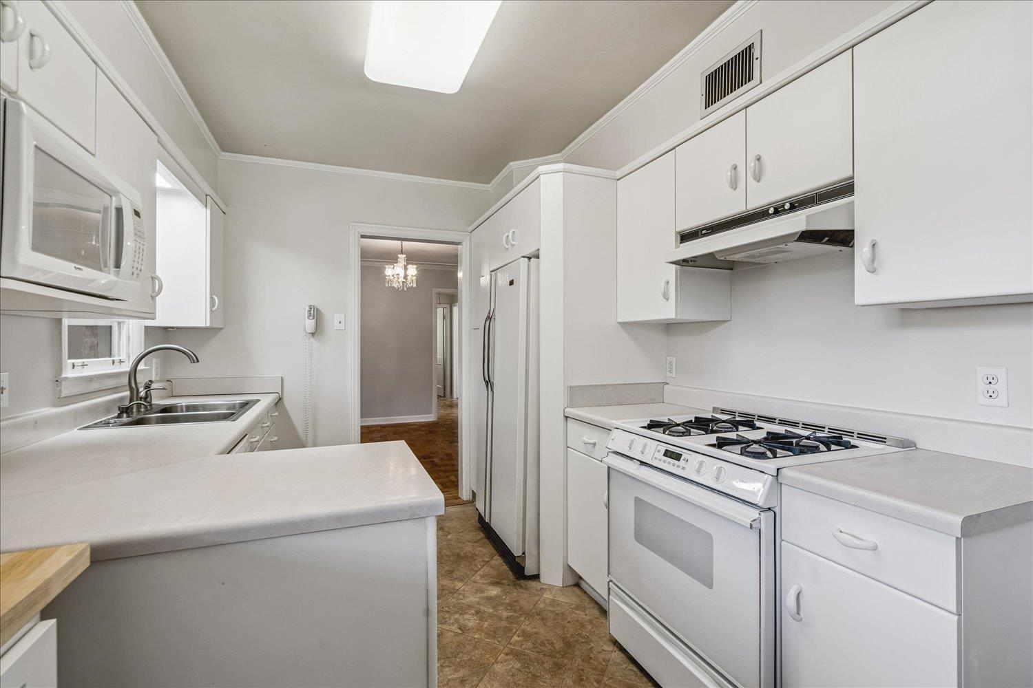 293 CECILIA DR