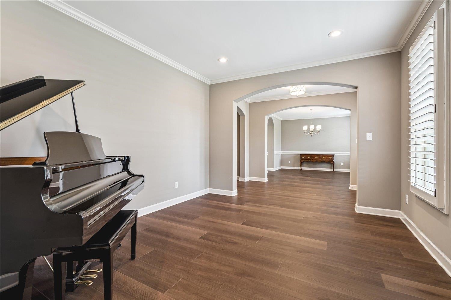 356 DOGWOOD VALLEY DR