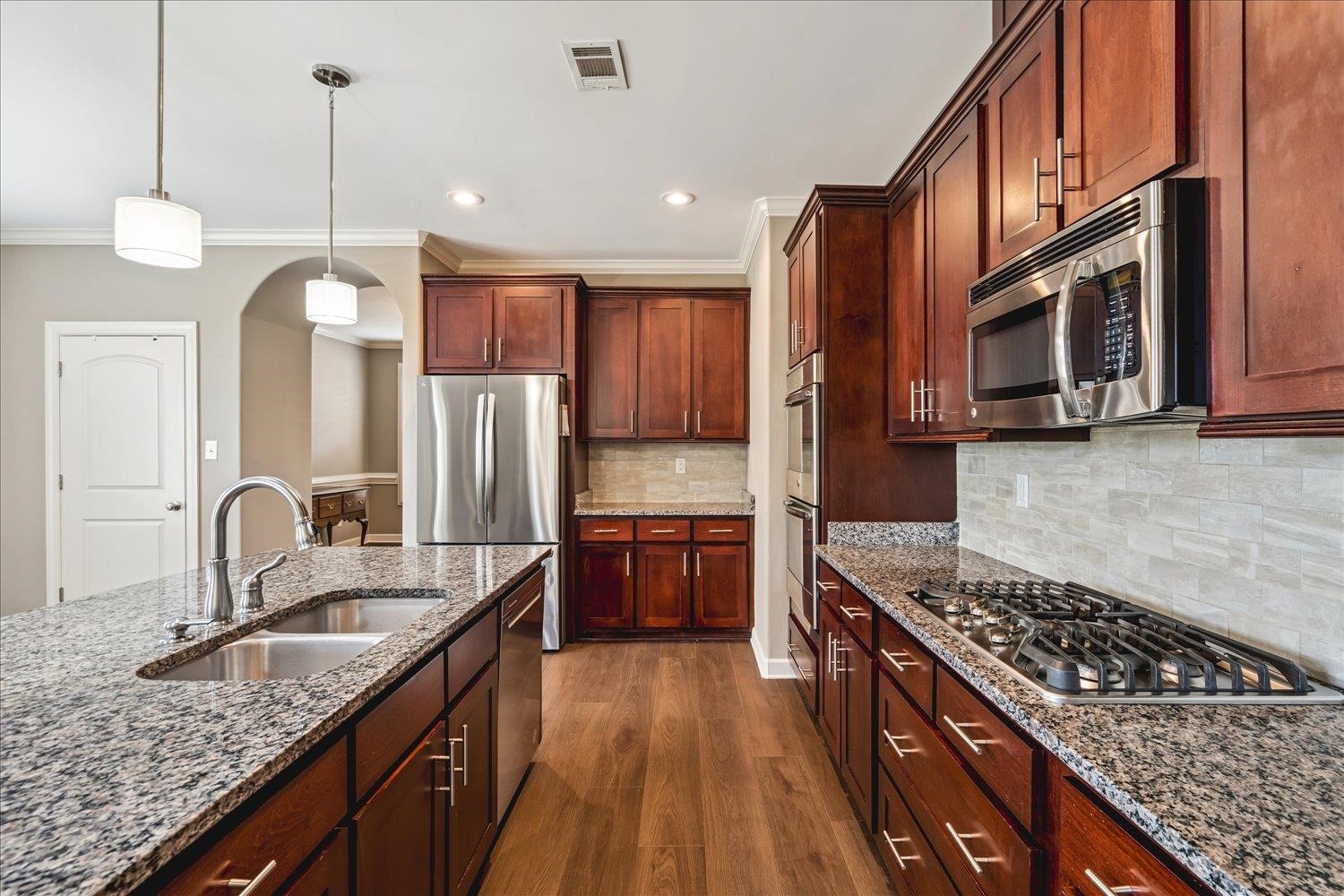 356 DOGWOOD VALLEY DR