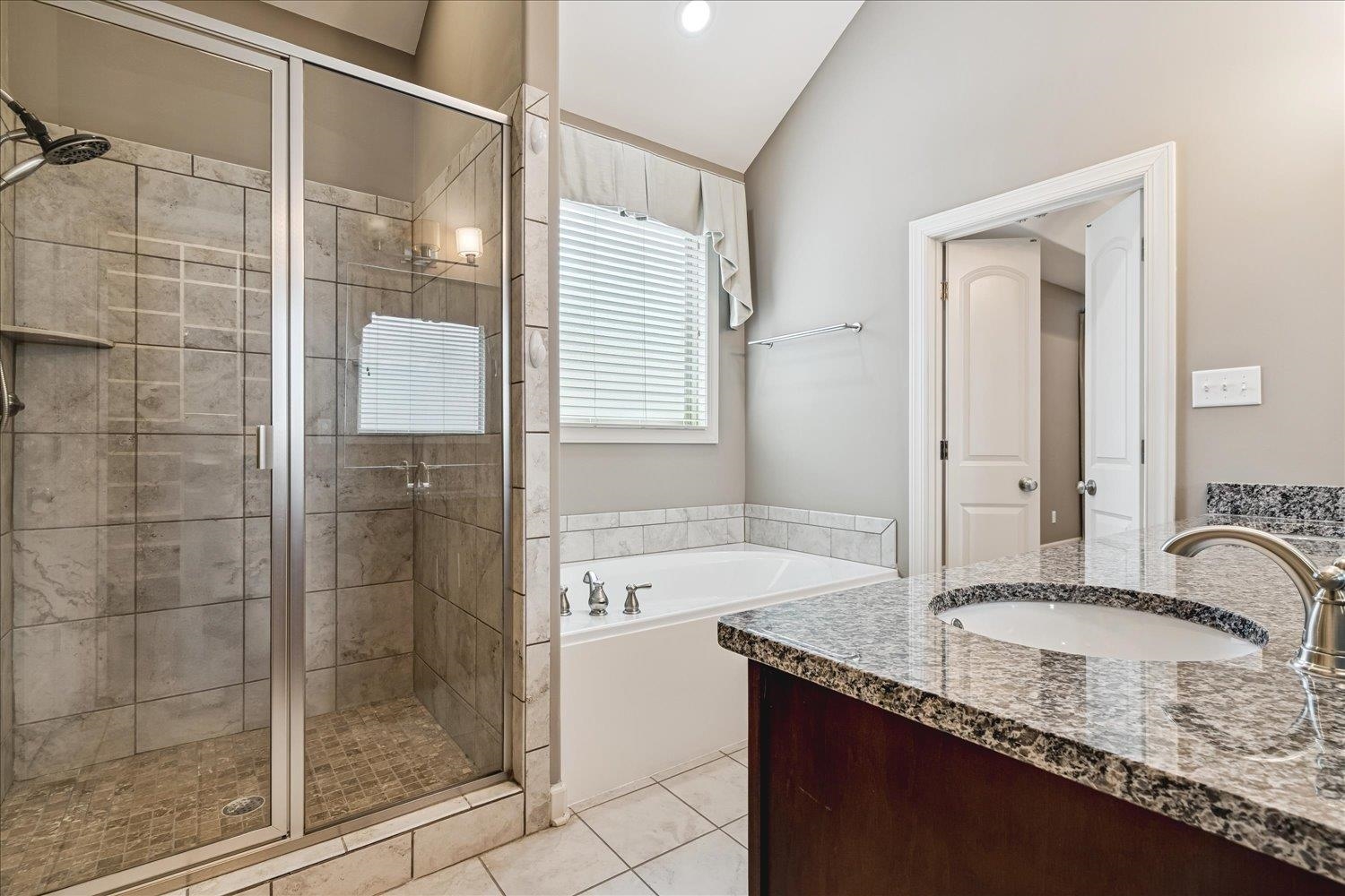 356 DOGWOOD VALLEY DR