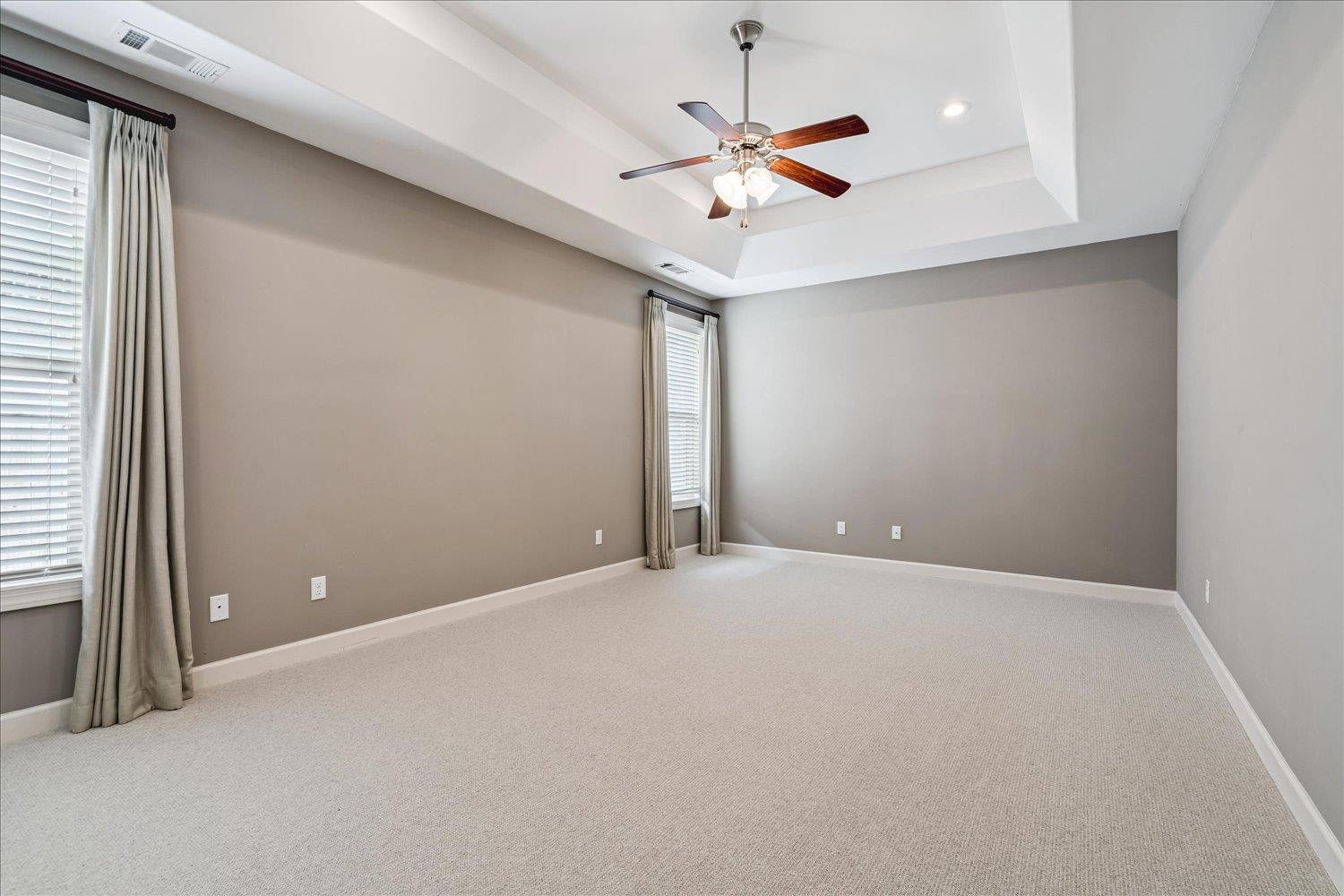 356 DOGWOOD VALLEY DR