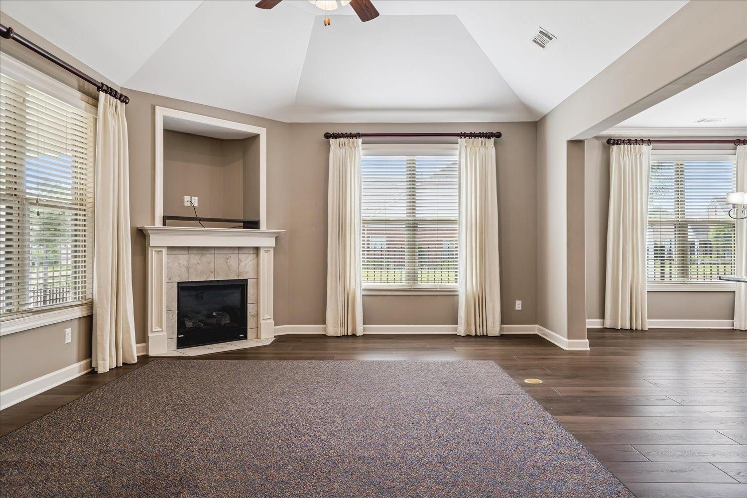 356 DOGWOOD VALLEY DR