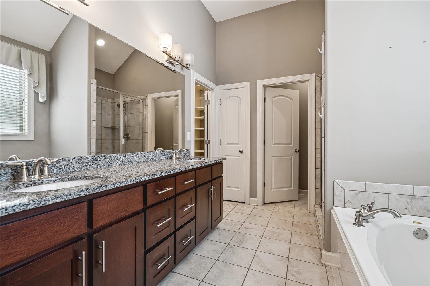 356 DOGWOOD VALLEY DR