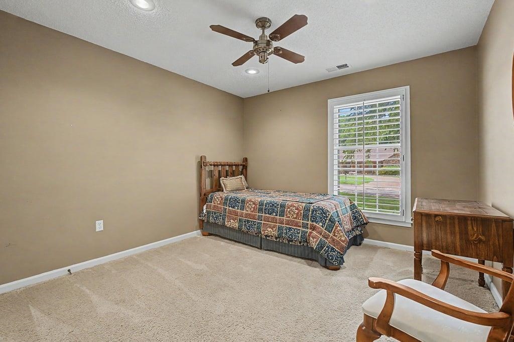 2949 SANDY CREEK DR