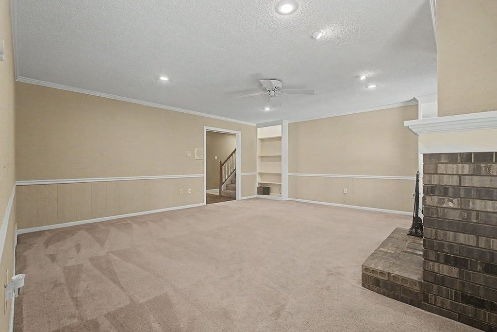 2949 SANDY CREEK DR