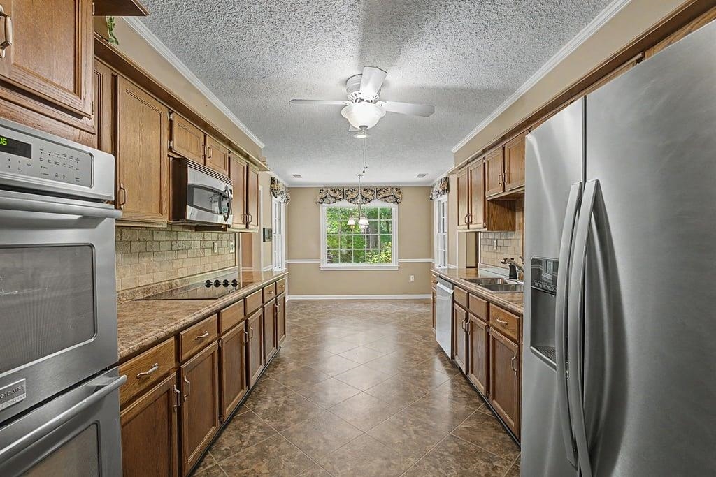 2949 SANDY CREEK DR