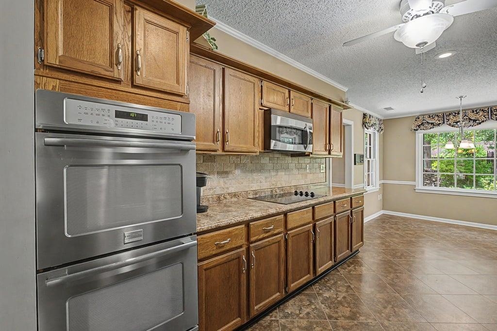 2949 SANDY CREEK DR