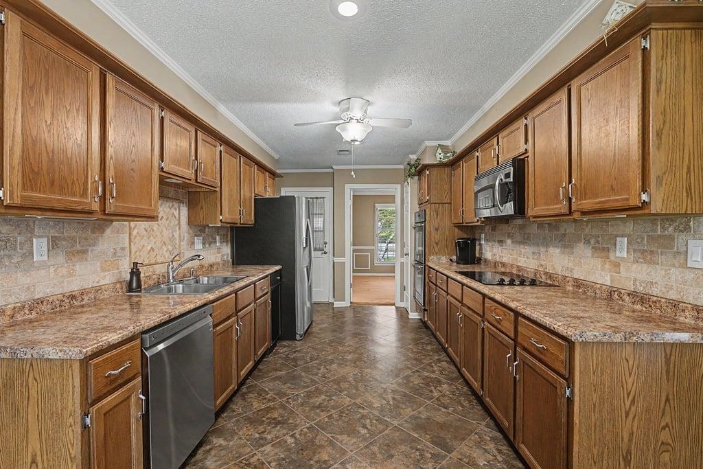 2949 SANDY CREEK DR