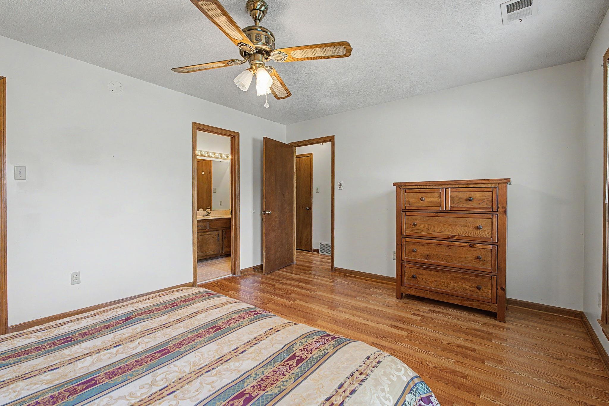 6949 DANEMAN DR