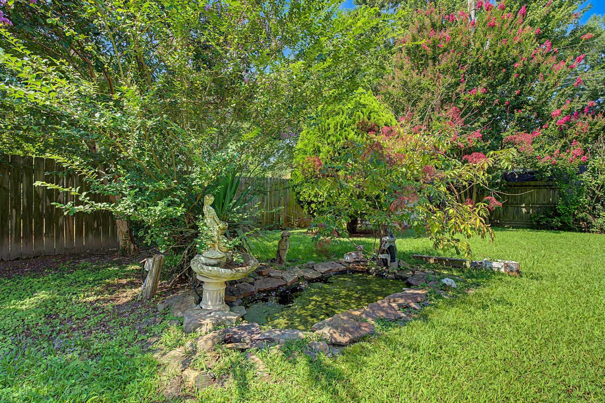6949 DANEMAN DR