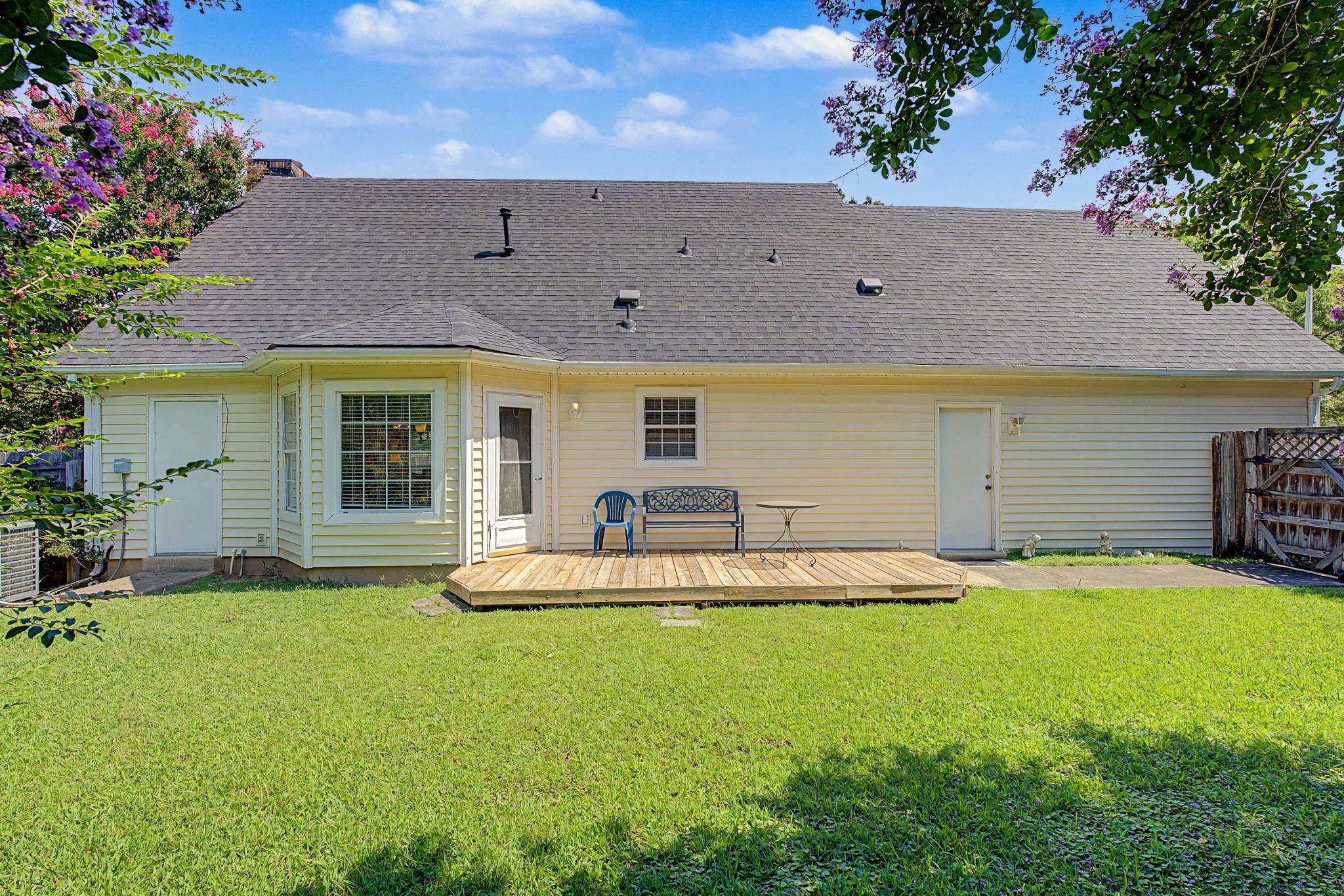 6949 DANEMAN DR