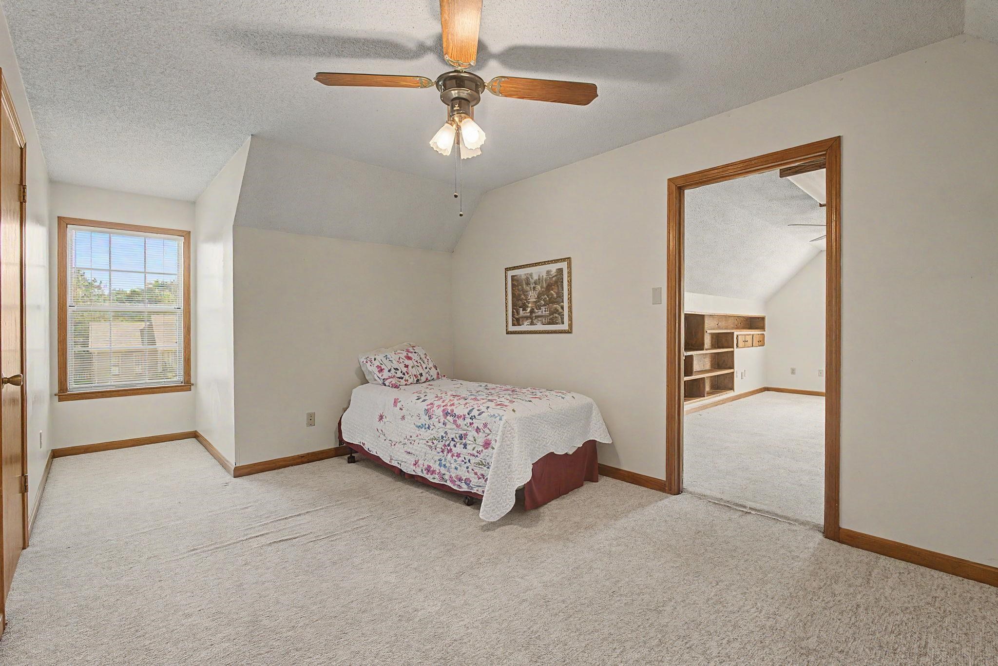 6949 DANEMAN DR