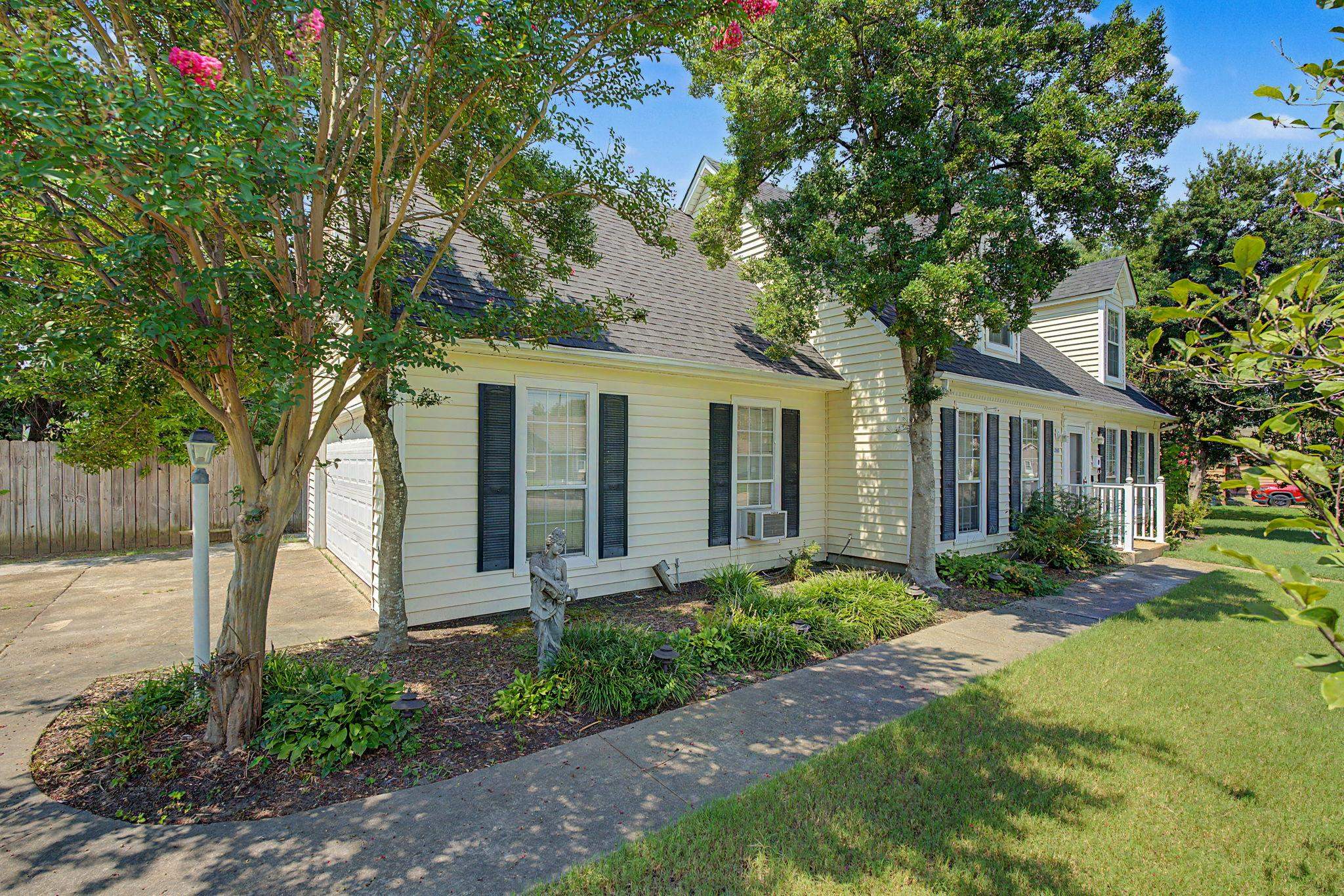6949 DANEMAN DR