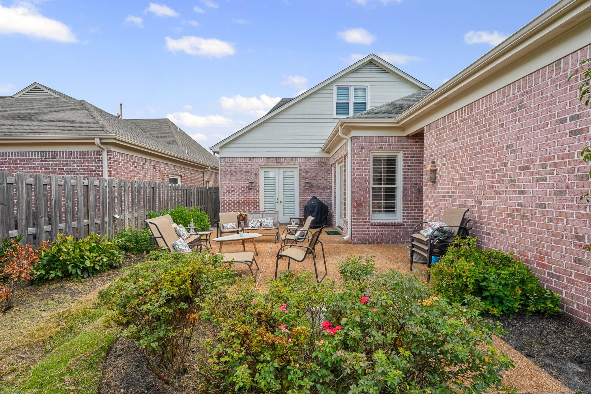 8010 WILLOW BROOK RD