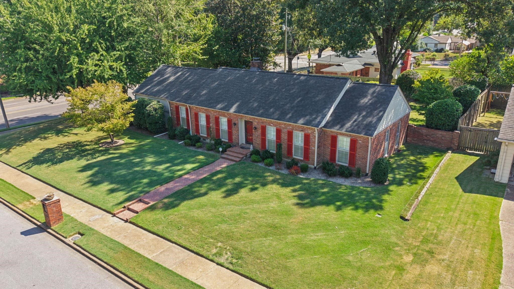 5233 MARY STARNES DR