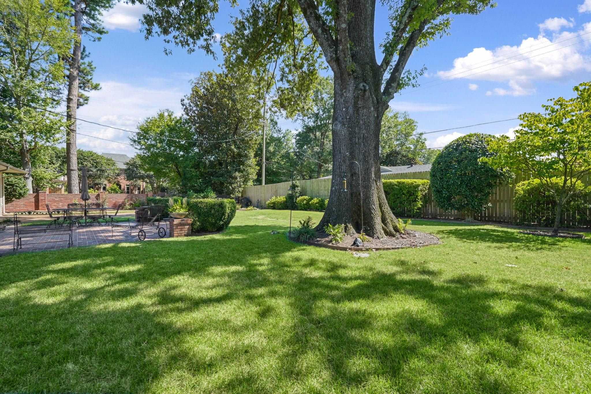 5233 MARY STARNES DR