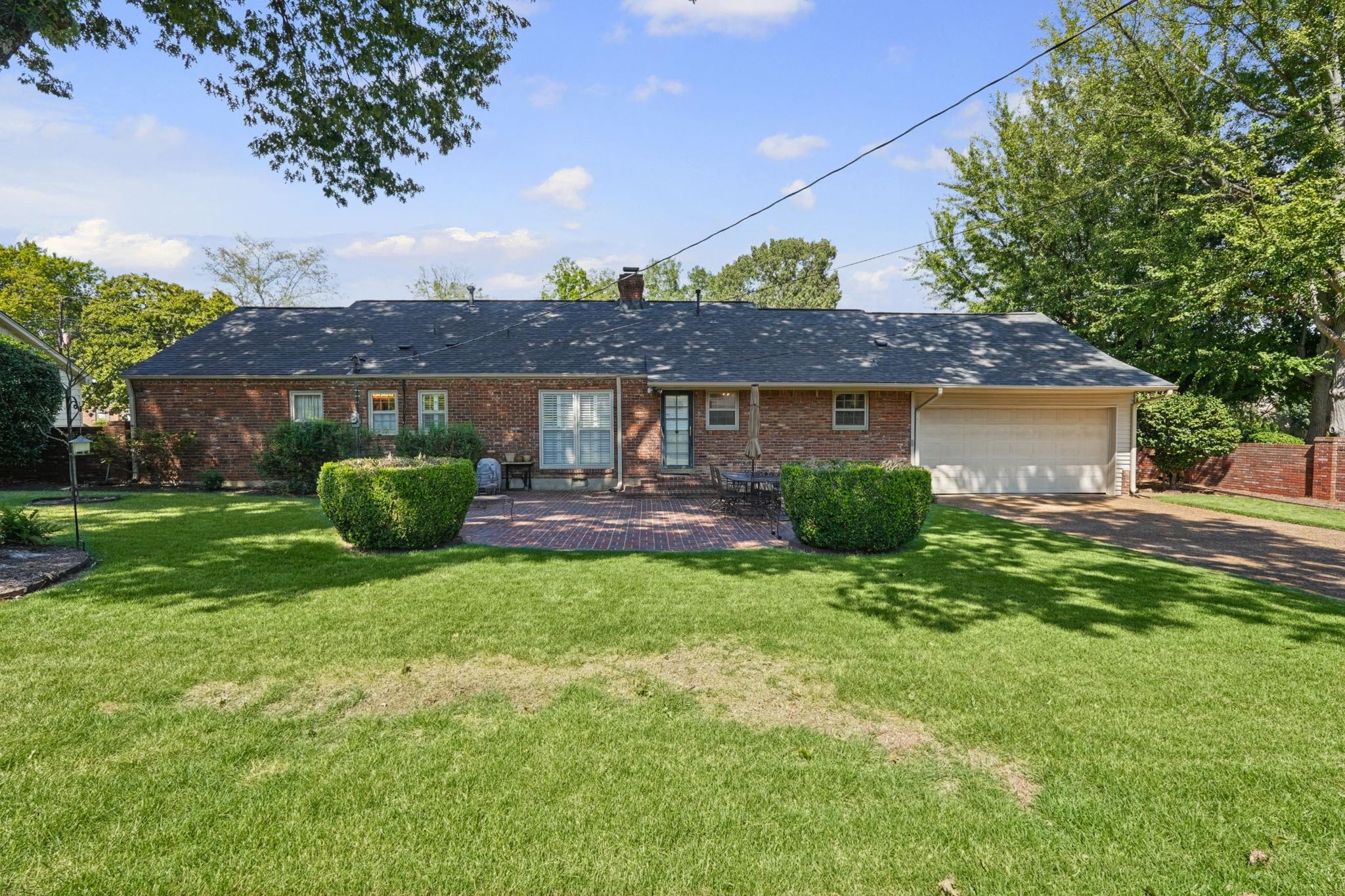 5233 MARY STARNES DR