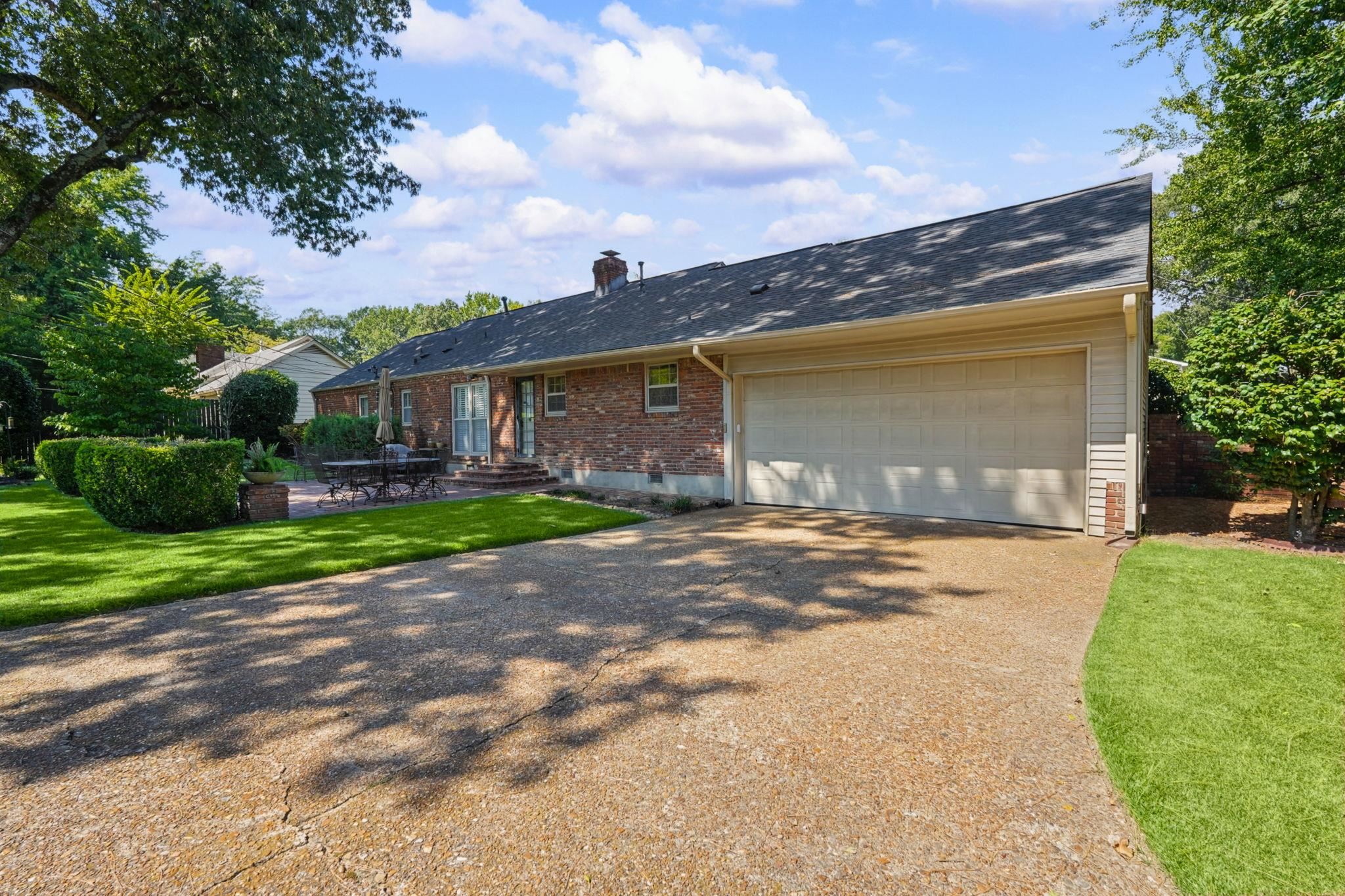5233 MARY STARNES DR