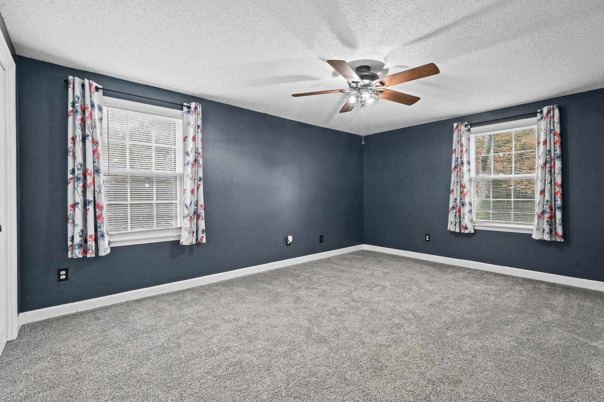 2531 MIMOSA TREE DR