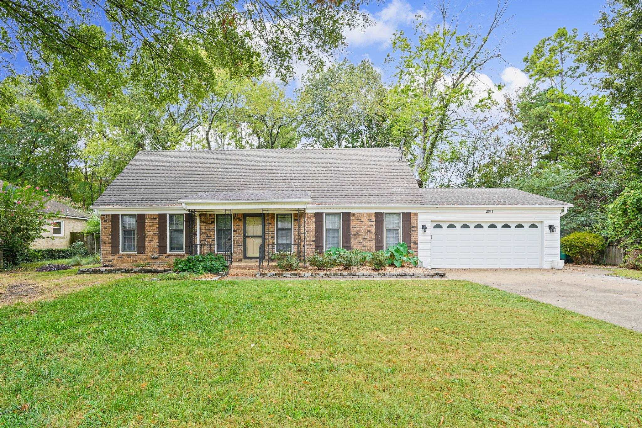 2531 MIMOSA TREE DR